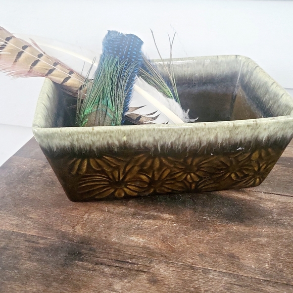 MCM Hull USA Avacado Green Daisy Drip Glaze Pottery Planter F17 - Picture 3 of 11